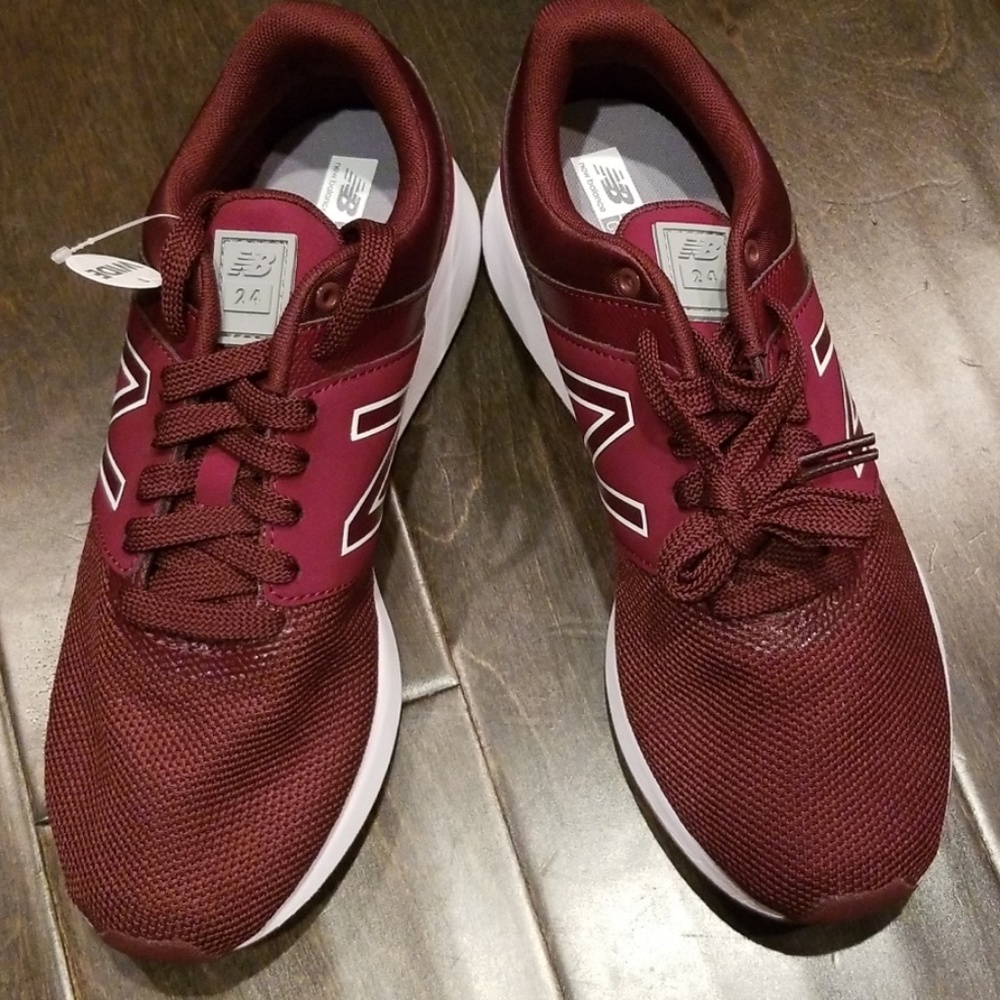 New Balance - Picture 4 of 4